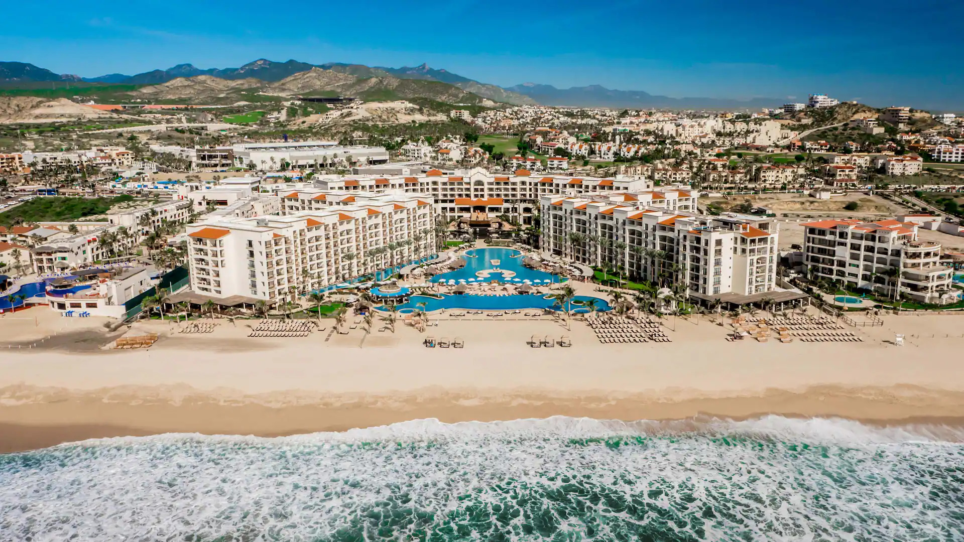 The Most Luxurious Resorts in Los Cabos Where Paradise Meets Premium Comfort
